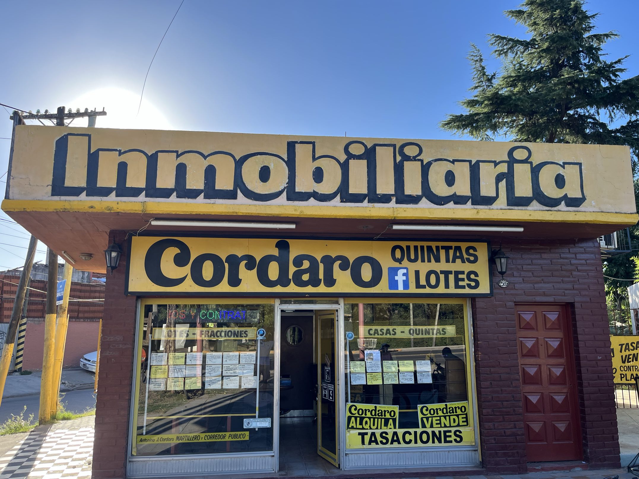 Cordaro Inmobiliaria - Local Escobar
